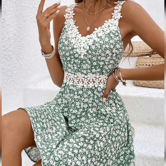 Multicolor Boho Womens Women's Sleeveless Floral Print Lace Splice Dress - Picture 1 of 5